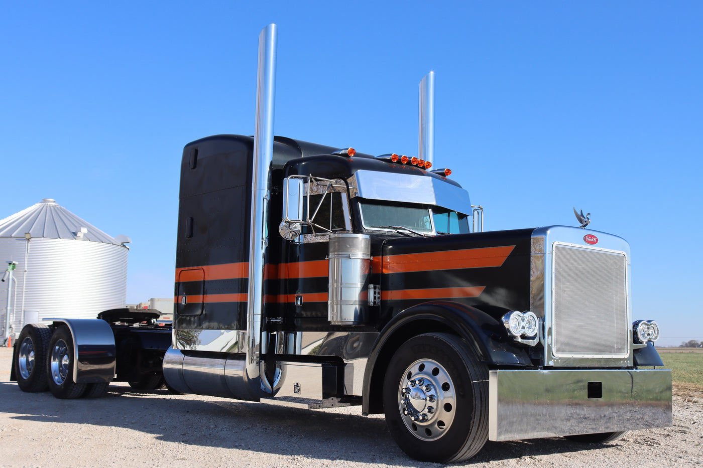 *FOR SALE* 2000 Peterbilt 379 | Papered Overhaul | Cat C15 | McDonald Chrome Shop