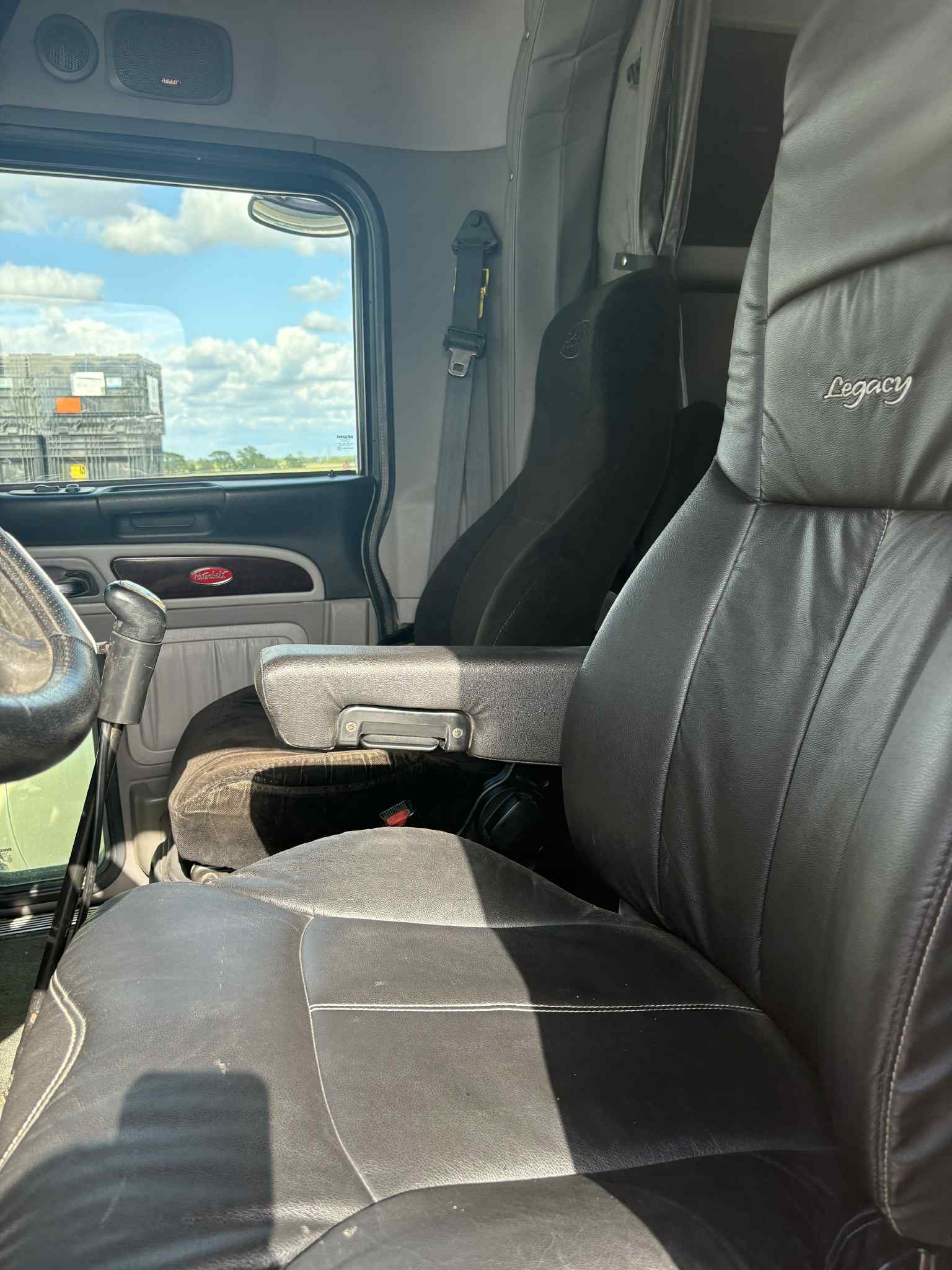 2008 Peterbilt 386 – McDonald Chrome Shop
