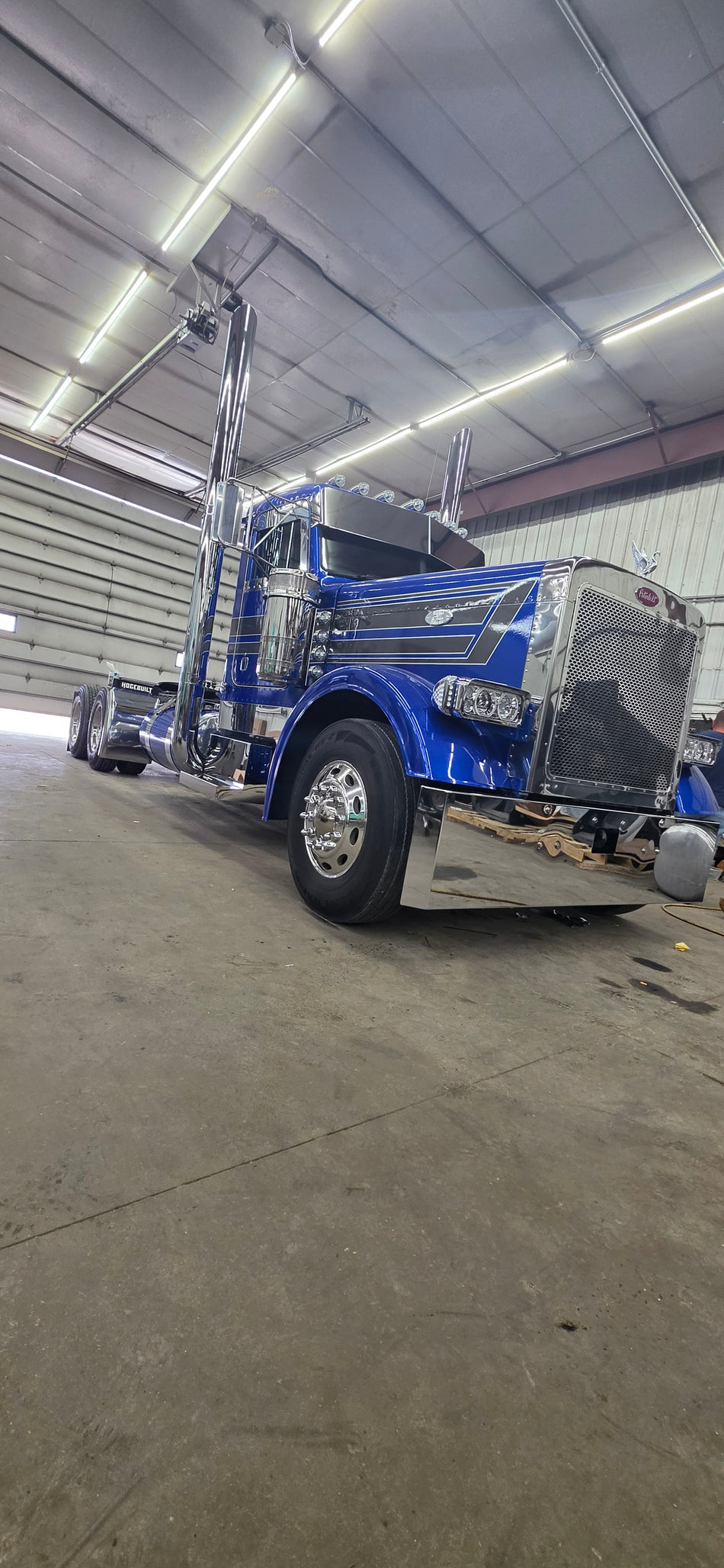 2001 Peterbilt Flat Top 379 Daycab