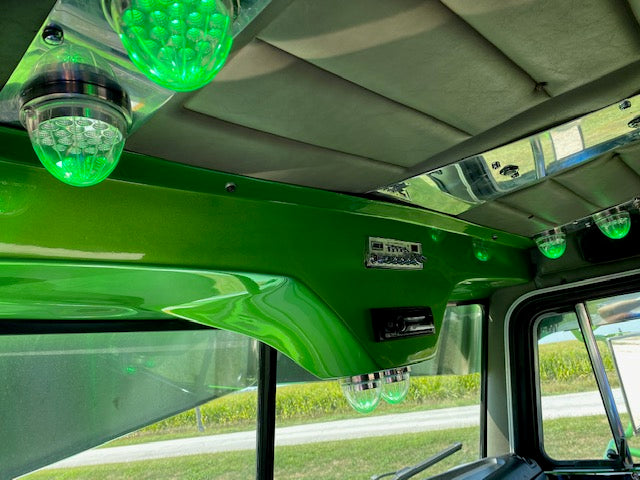 2001 379 Peterbilt Fresh out of frame overhaul (1997 PRE-ELOG engine)