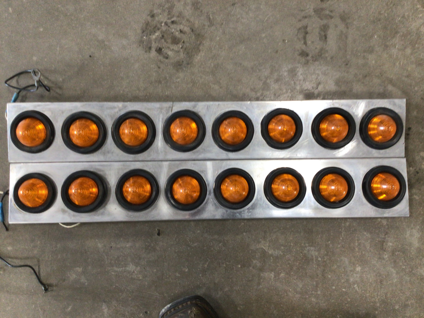Peterbilt breather panels